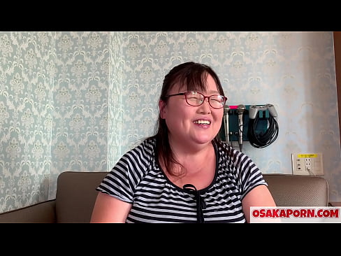 ❤️ Feit japönsk mamma sýnir risastóra brjósta sína og hefur gaman af kynlífsleikfangi. 51 árs gömul asísk móðir talar um kynlífsreynslu sína. Yukiko 1 OSAKAPORN feitur milf ☑ Klám fb hjá okkur ☑